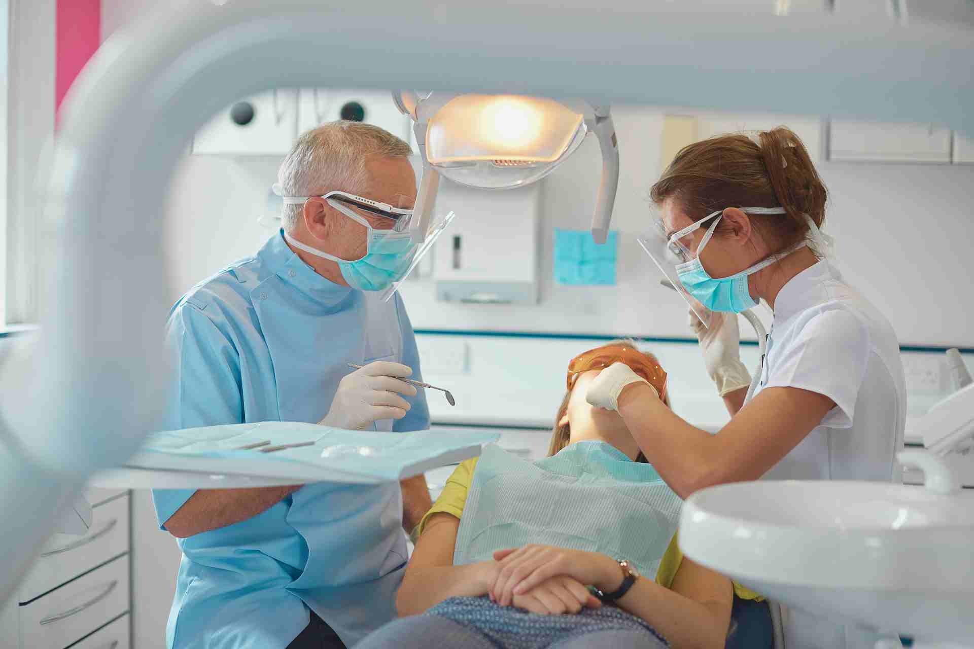 Dentist in Bloomfield, KY
